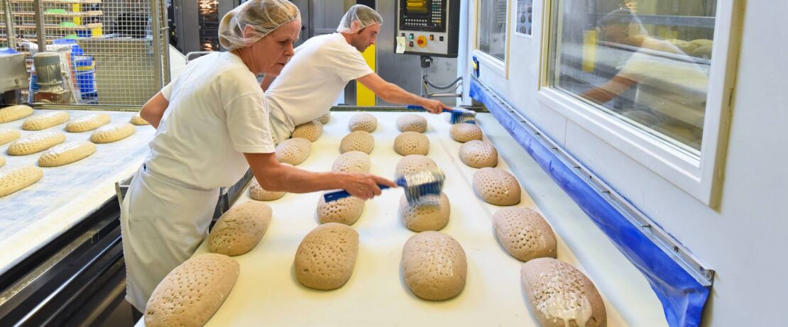 Calcium peroxide makes baking dough smooth